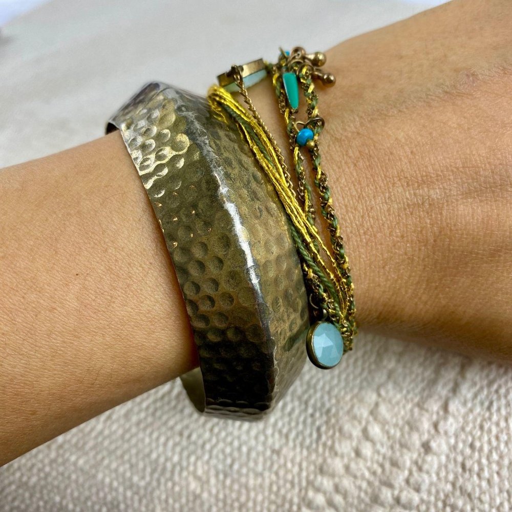 Vintage Style Silver Hammered bangle